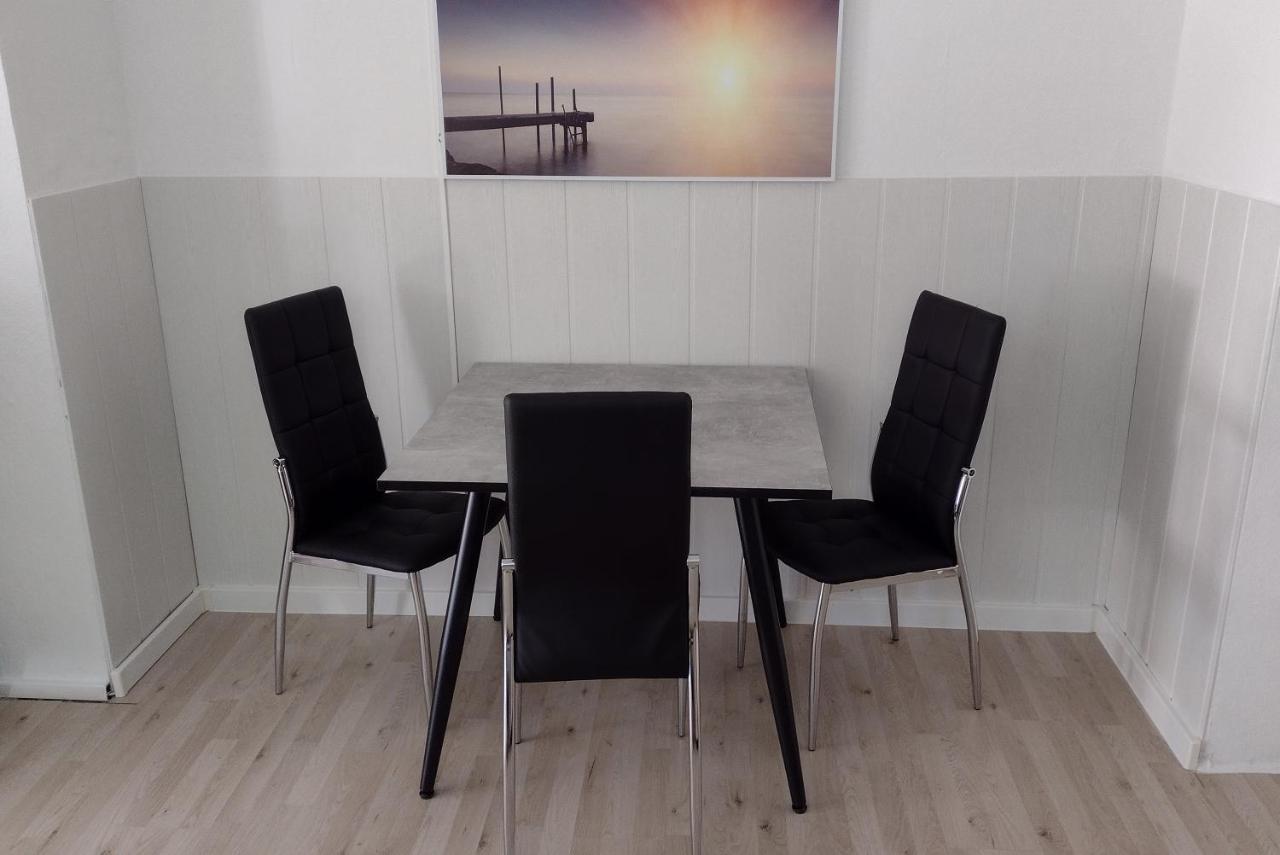 Kleines Gemuetliches Apartment In Zentraler Lage Prien am Chiemsee Exteriör bild